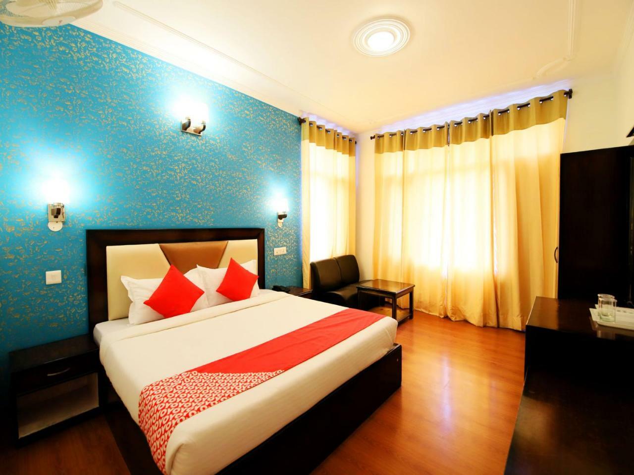 Отель Oyo 3146 Six Season Regency Jagatsukh Экстерьер фото